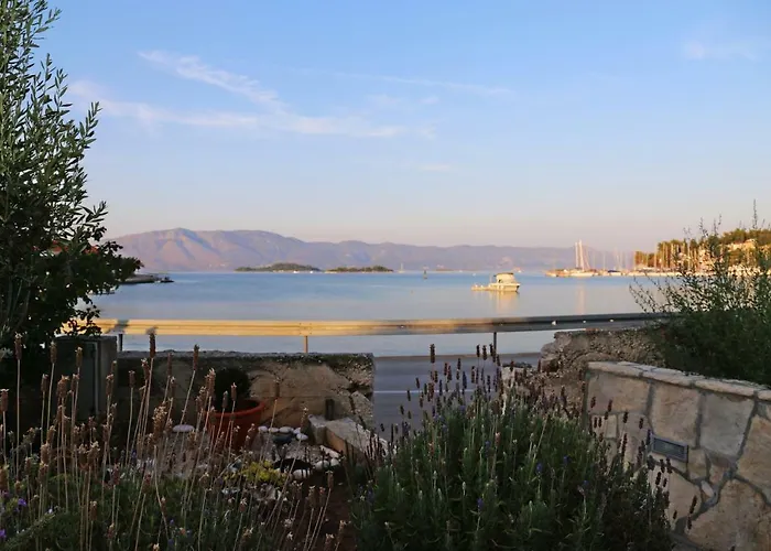 Apartment R&m Lumbarda