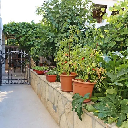 R&m Apartament Lumbarda